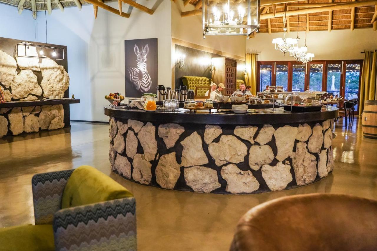 Etosha Oberland Lodge Okaukuejo Exteriér fotografie