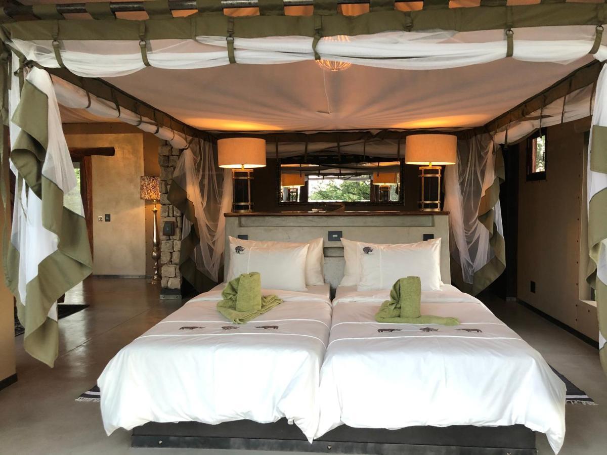Etosha Oberland Lodge Okaukuejo Exteriér fotografie