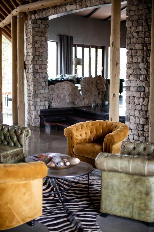 Etosha Oberland Lodge Okaukuejo Exteriér fotografie